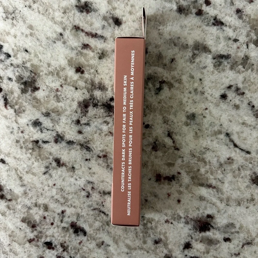 ✨FREE GIFT✨Add to Any Order! e.l.f. Camo Concealer